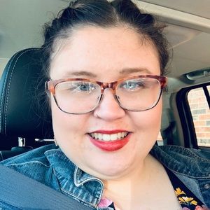 Meet your Posher, Gabriella